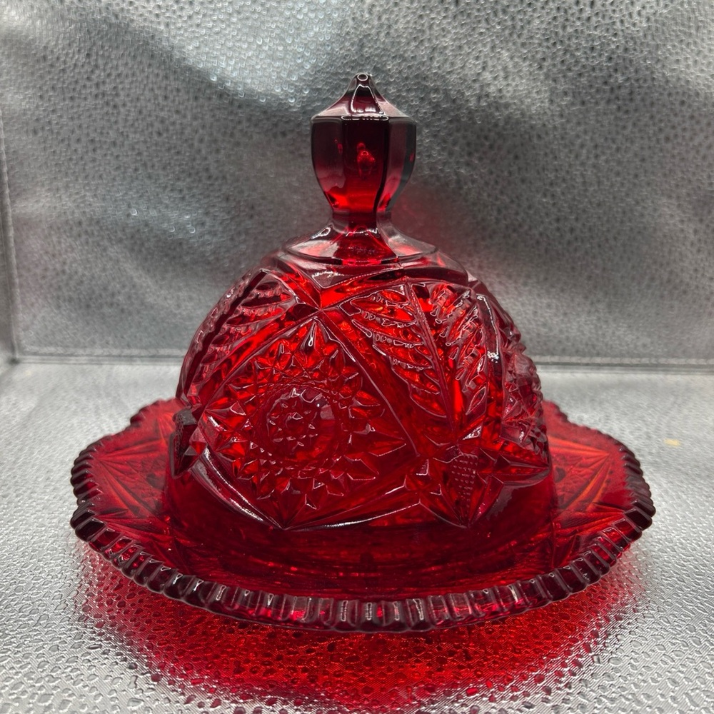 Beautiful Vintage Viking Dalzell Ruby Red Glass Covered Butter Dish And Lid